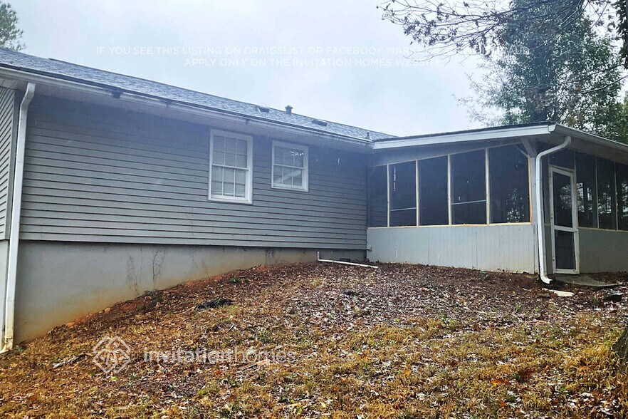 Building Photo - 394 Rays Rd