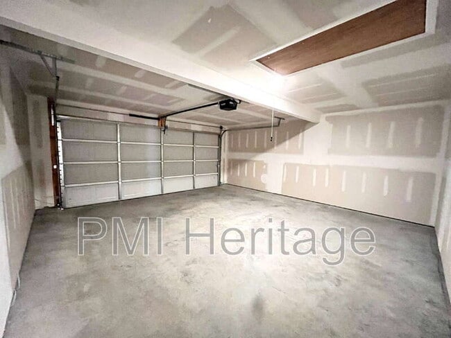 Building Photo - 2721 Elliott St