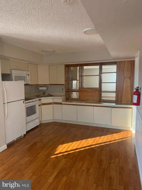Building Photo - 1504 Walden Ct