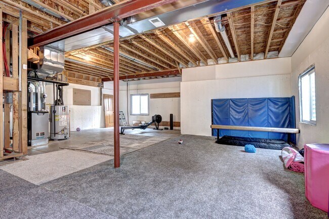 Building Photo - Canterberry Crossing Parker CO 4 bed 3 bat...