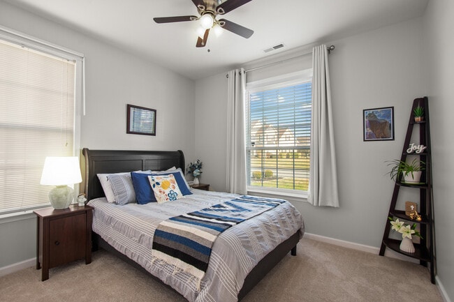 Building Photo - 49 Humphreys Dr