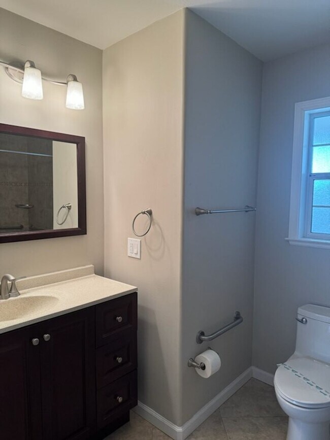 Building Photo - COMING SOON.  WILL BE READY JULY 8TH!!  Beautiful 3 Bedroom 1.5 Bath Home, Close to Santana Row.