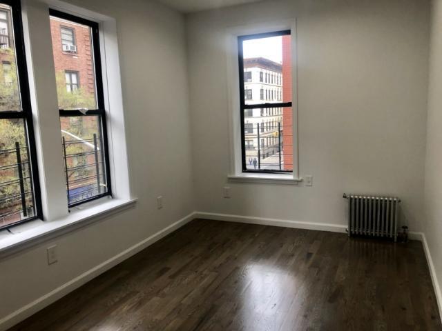 Building Photo - 3 bedroom in NEW YORK NY 10033