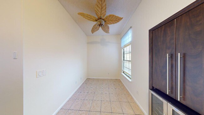 Building Photo - 3 Bed/2 Bath/ 2 Car Garage Home In Villas ...