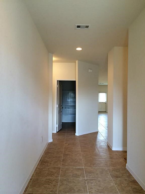 Building Photo - 1103 Messina Ln