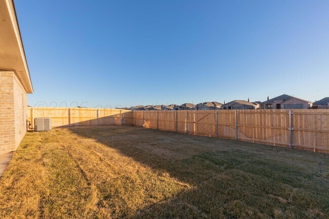 Building Photo - 7607 Beck Dr