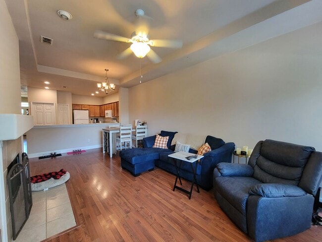 Building Photo - 3/2 townhome available for rent August 6, 2026, renting for $1795 per month, privacy fenced back ...