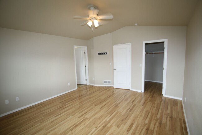 Building Photo - 368 SKWENTNA Dr