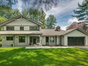Building Photo - Modern Farmhouse 3 Bedroom 3.5 Bathroom
