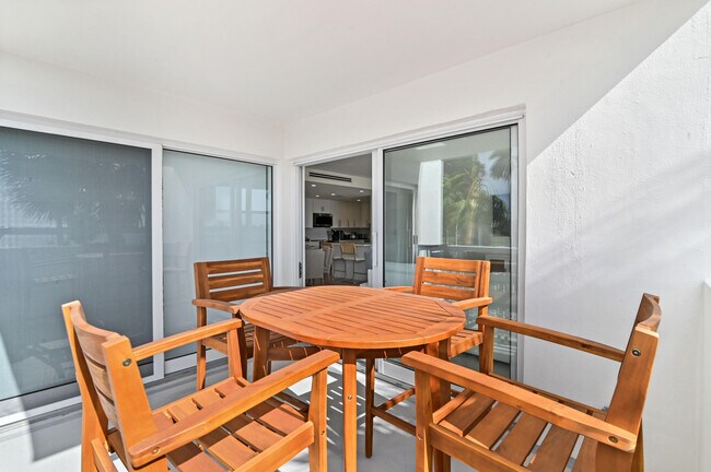 Building Photo - 2600 N Flagler Dr