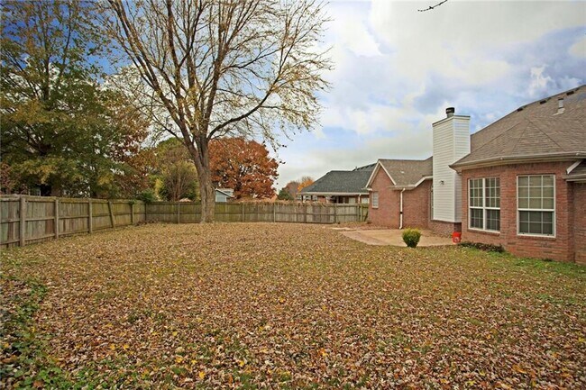 Building Photo - 5304 S 44th St