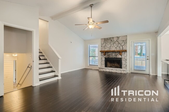 Building Photo - 1726 Hickory Grove Way NW