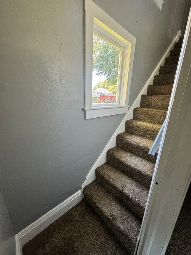 Building Photo - 1509 Krau St