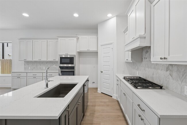 Building Photo - 29934 Stony Frst Dr