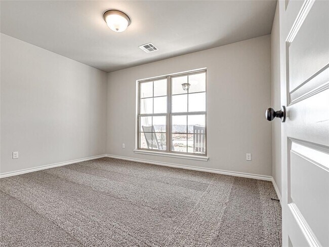 Building Photo - 526 Cherrybark Dr