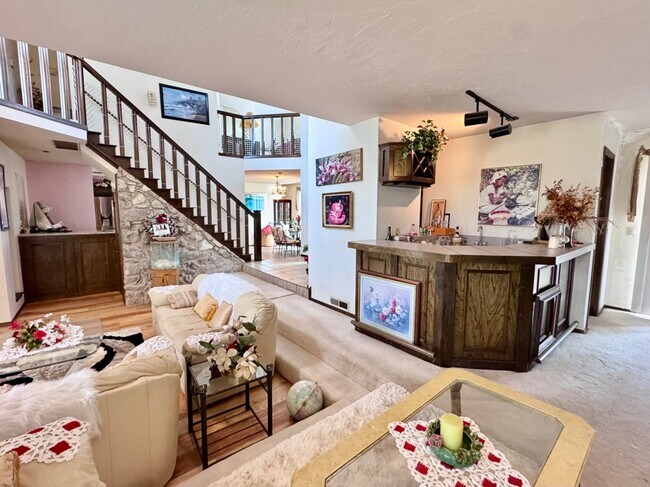 Building Photo - 2825 Tealwood Dr