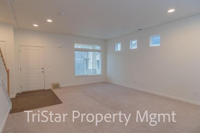 Building Photo - 6463 Crossdrum Point