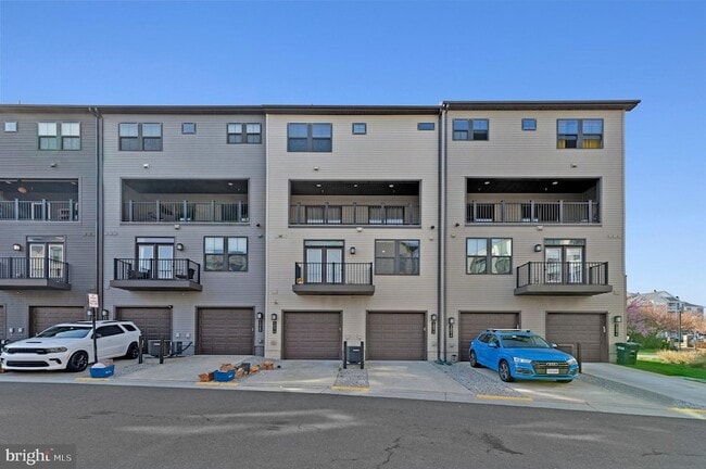 Building Photo - 13270 Woodland Park Rd