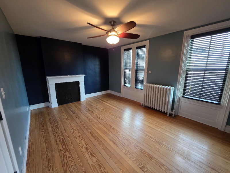 Building Photo - 148 S Swan St