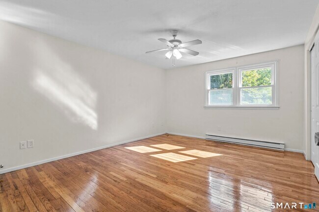 Building Photo - 675 Millville Ave