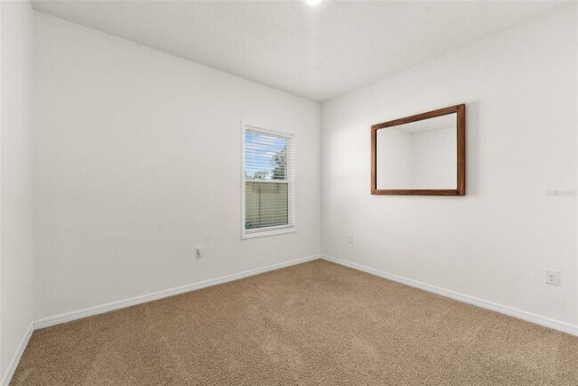 Building Photo - 8008 SW 62nd Ct