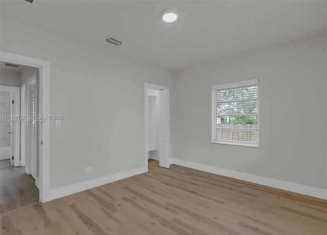 Building Photo - 345 NW 44th St