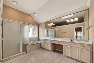 Building Photo - 2043 Park Grand Rd