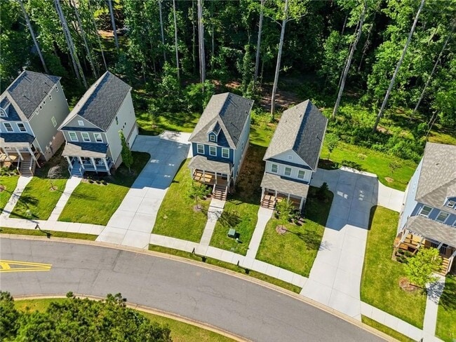 Building Photo - 1670 Eagle Dr