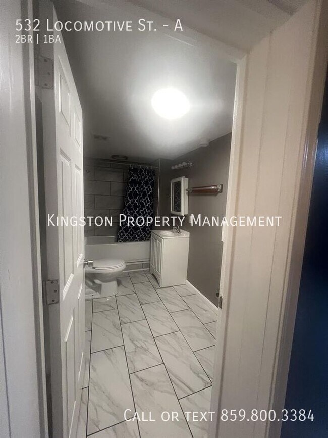 Building Photo - 532 Locomotive St