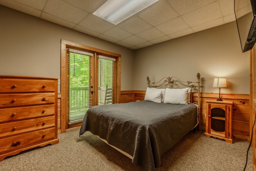 Building Photo - 745 Chickasaw Gap Way