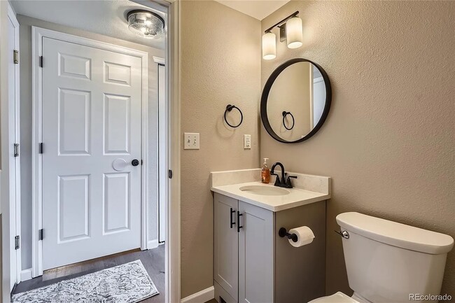 Building Photo - 1169 N Tabor Dr