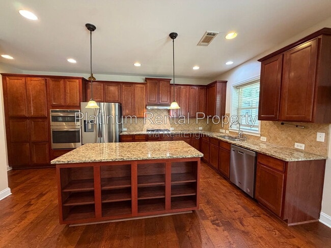 Building Photo - 4315 Avondale Ln