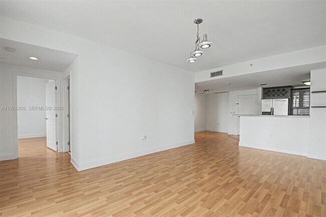 Building Photo - 1250 S Miami Ave