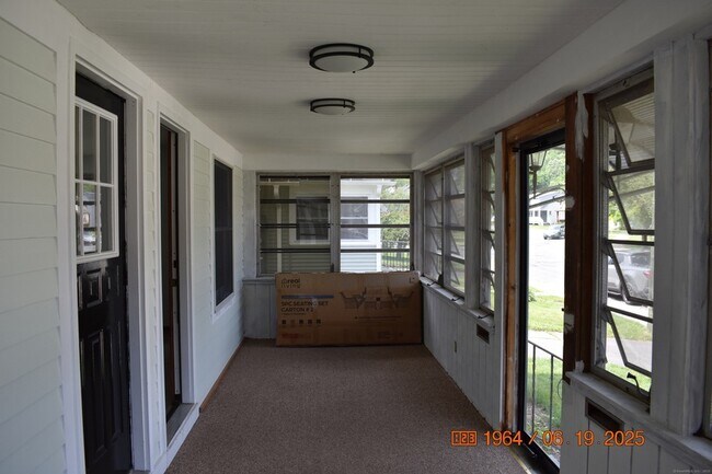 Building Photo - 39 Highland Ave