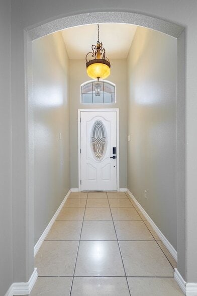 Building Photo - 2677 Fox Cove Drive