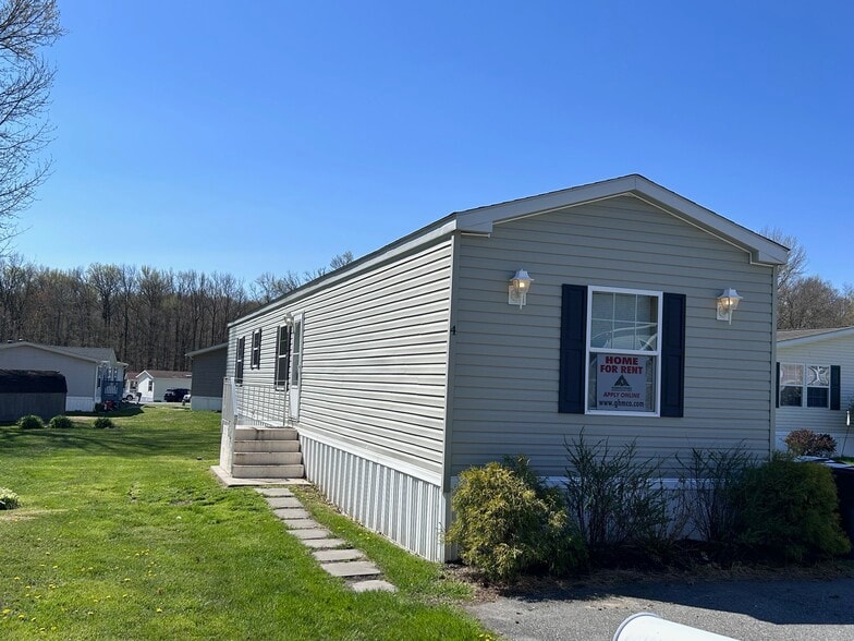 Building Photo - 4 Fawn Hl