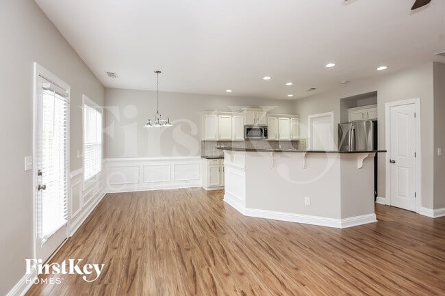 Building Photo - 6031 Apple Grove Rd NE