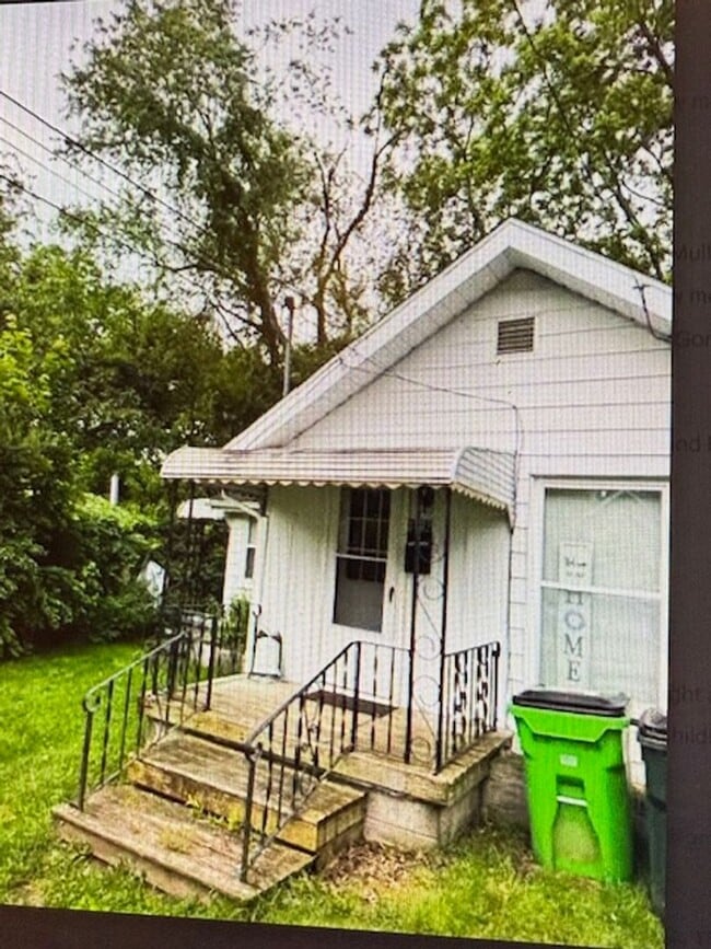 Primary Photo - Quaint one bedroom home for rent at just $...