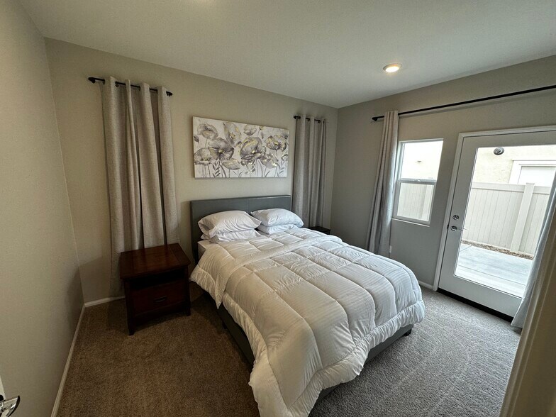 Building Photo - 26796 Baneberry Ct