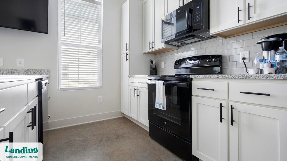 Primary Photo - 404 W 26th St