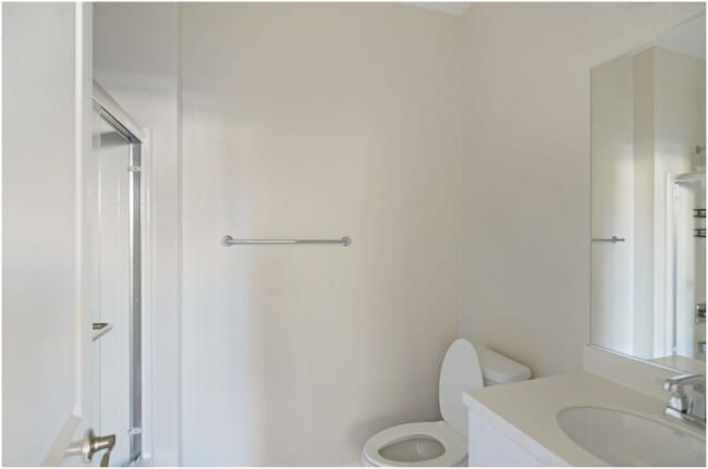 Building Photo - Townhome in Trabuco Canyon!