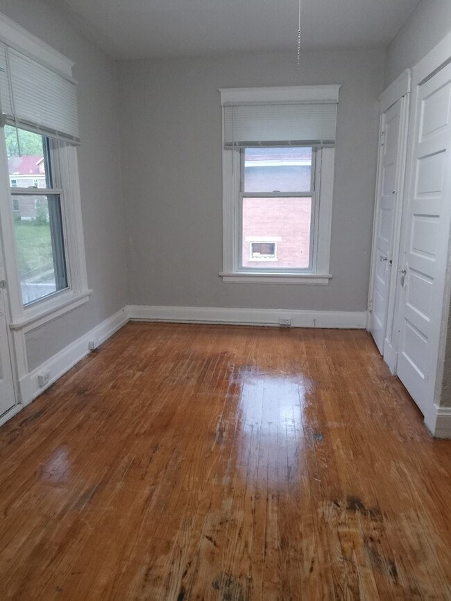 Building Photo - 1527 Dixmont Ave