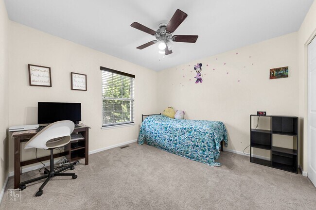 Building Photo - Gregg's Landing Townhome!
