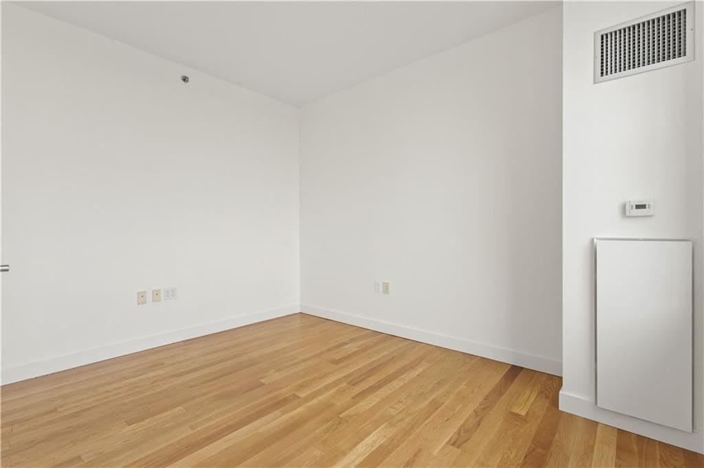 Building Photo - 1 W Exchange St