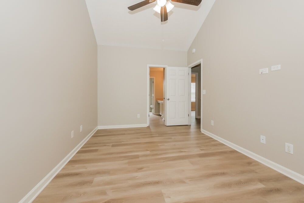 Building Photo - 51 Fairview Dr