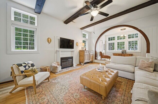 Building Photo - 2115 Claremont Ave