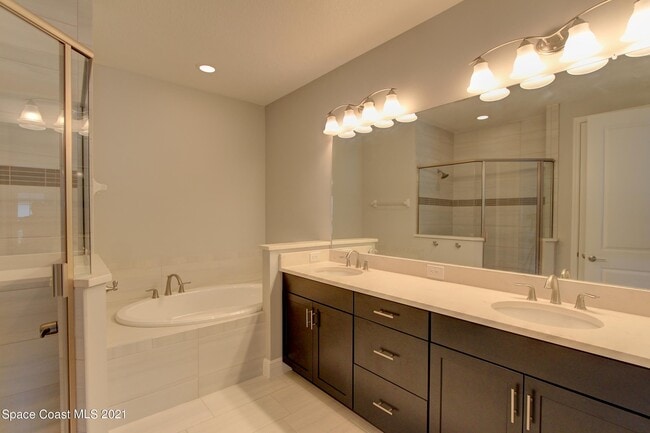Building Photo - 6903 Vista Hermosa Dr