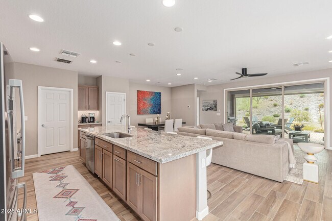 Building Photo - 3261 Maverick Dr