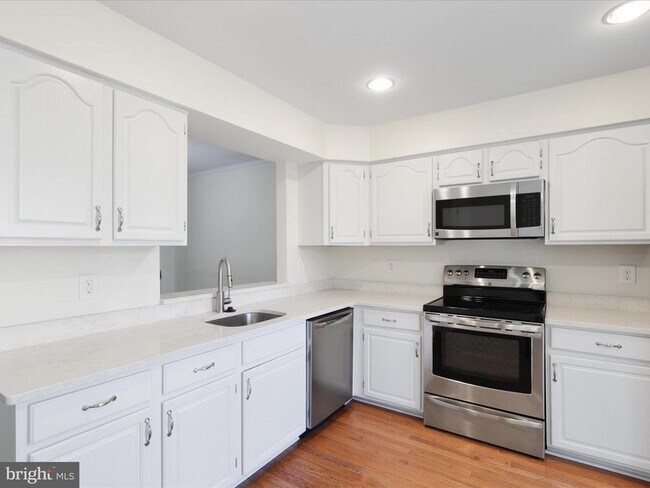 Building Photo - 6307 Trevilian Pl