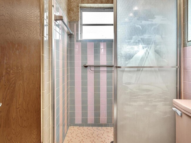 Building Photo - 2191 NE 172nd St